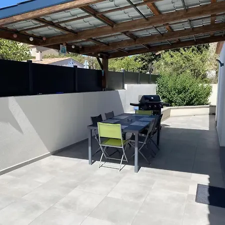 Spacieuse Avec Piscine Garage Et Wifi * Autignac (Herault)
