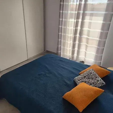 Spacieuse Avec Piscine Garage Et Wifi