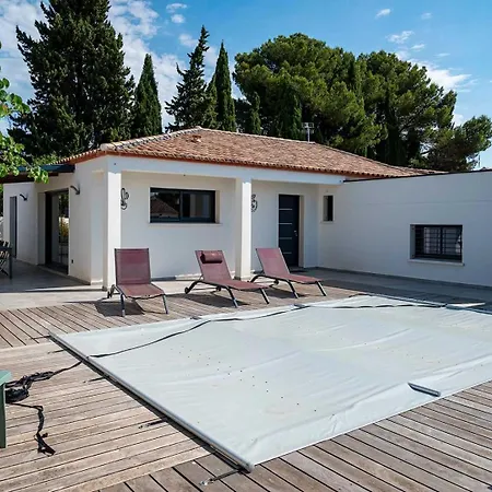 Vakantiehuis Spacieuse Avec Piscine Garage Et Wifi